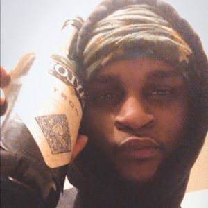 Meet your Posher, Omar